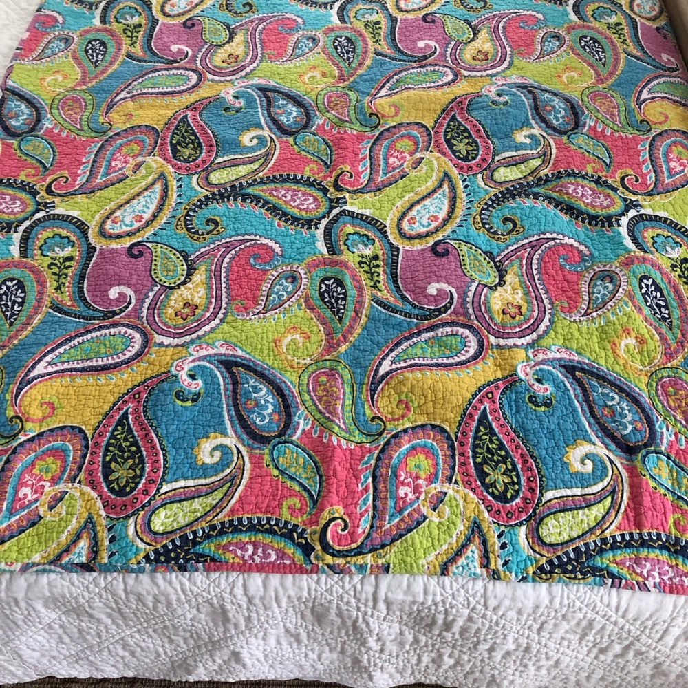 EUC Cotton Reversible Vibrant Paisley & Floral Multicolor Quilt - Picture 2 of 11